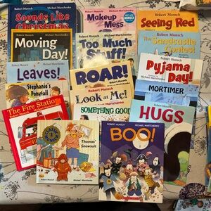 Lot of Robert Munsch books